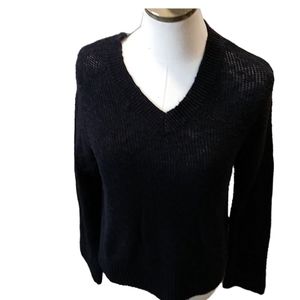 Everlane linen blend knitted black vneck sweater size s